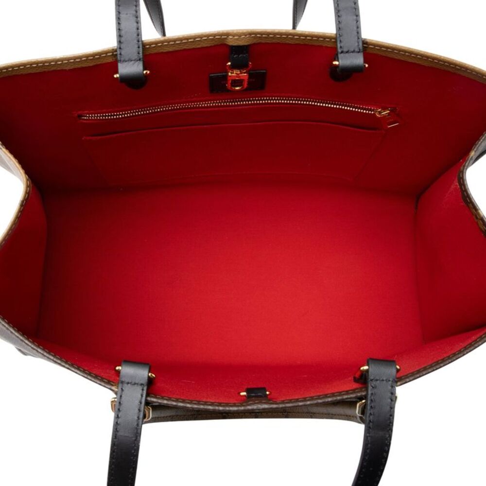 Louis Vuitton Giant Monogram Canvas Onthego GM Tote - Picture 6 of 13